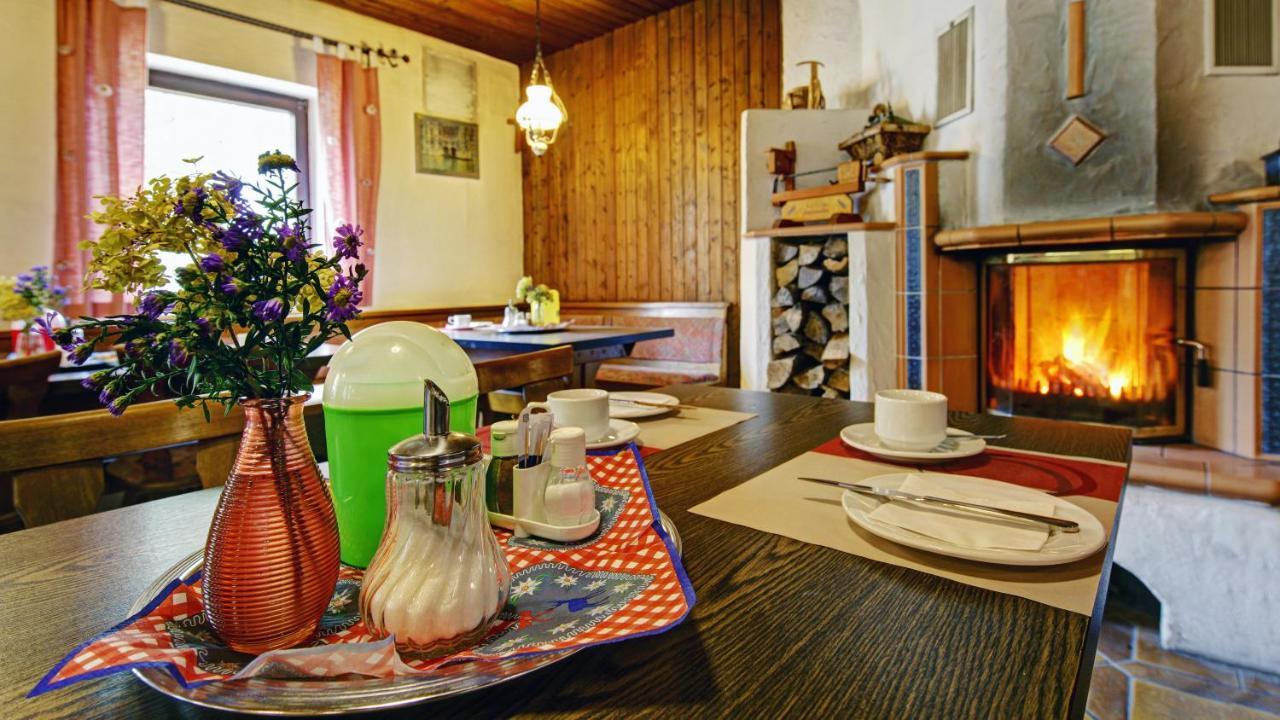 Gasthaus Mooshaeusl Hebertshausen Eksteriør billede